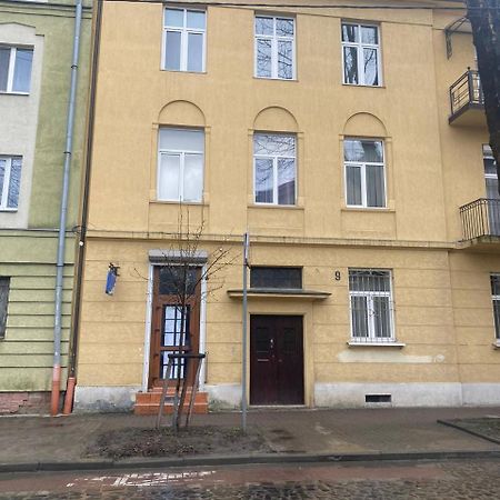 Апартаменти На Вулиці Антоновича リヴィウ エクステリア 写真